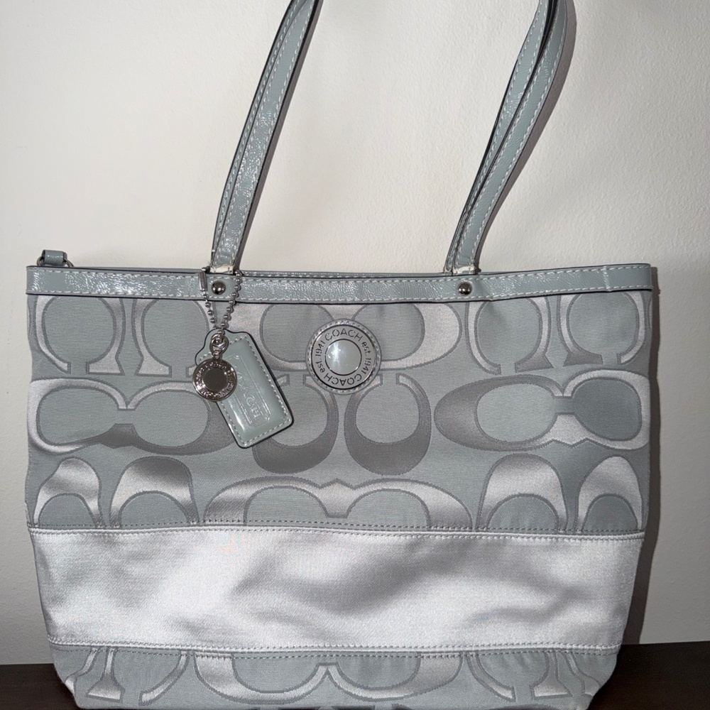 Coach Signature Gallery Tote | Metallic Silver Canvas | Y2K Vintage Aesthetic